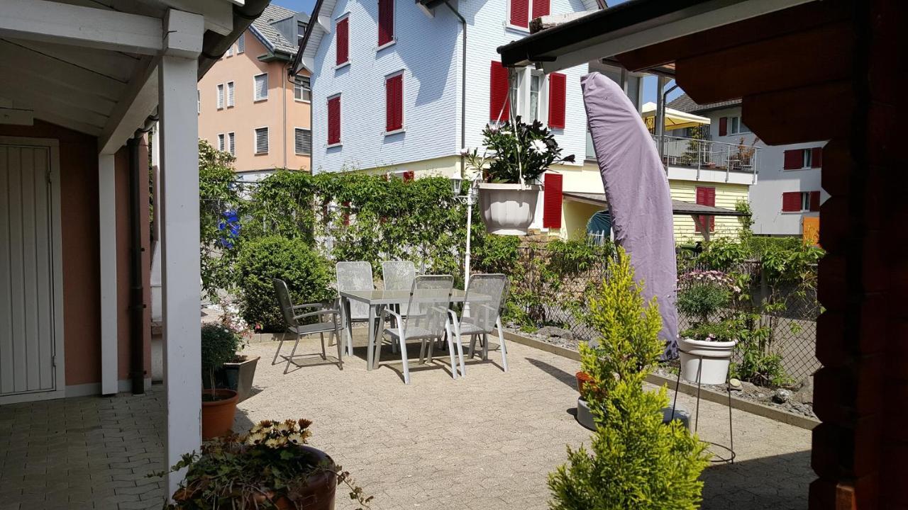 Ferienwohnungen Im Fuerstenland ゴッサウ エクステリア 写真